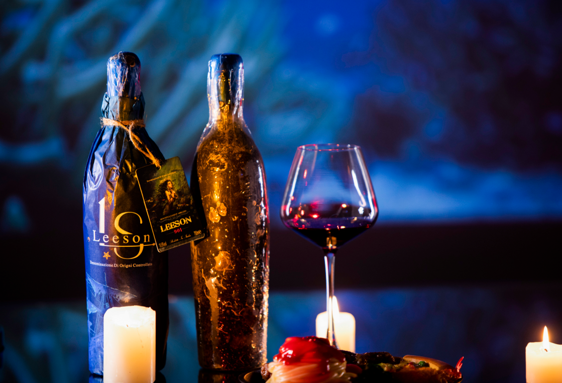 草莓网站入口紅酒，品味生活中的浪漫時刻！